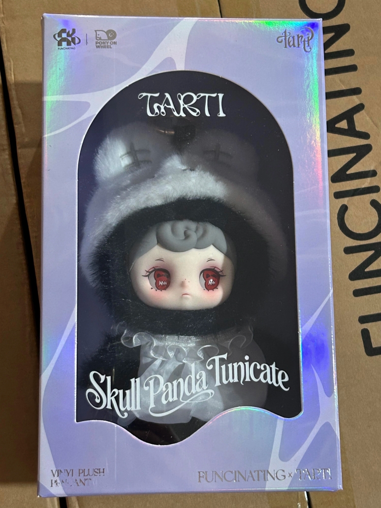 Tarti Skull Panda Vinyl Plush  - đánh giá và giá Soft Plush Doll
